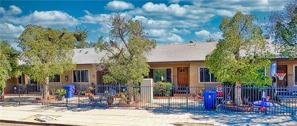 North Hollywood (los Angeles), CA 91605,6944 Radford Avenue