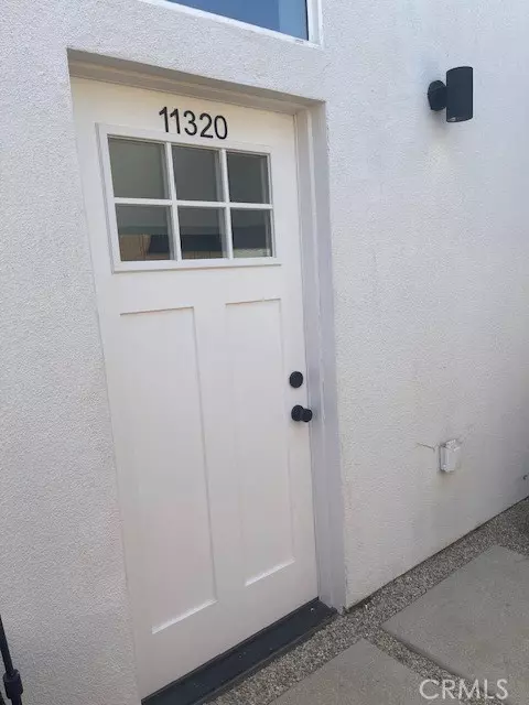 North Hollywood (los Angeles), CA 91406,11320 Bessemer