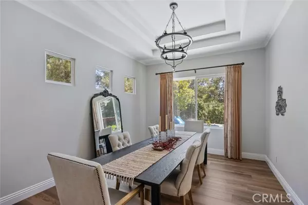 Valencia (santa Clarita), CA 91354,27240 Trenton Place