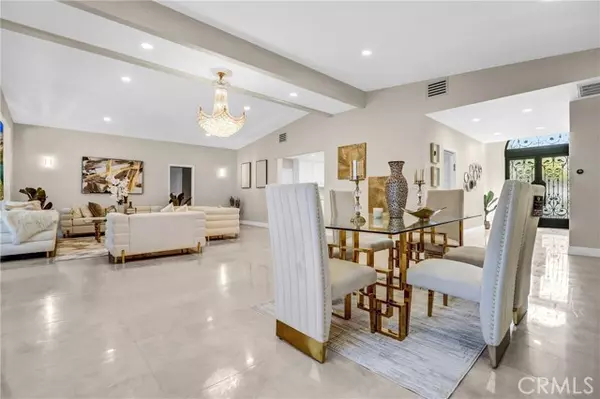 Woodland Hills (los Angeles), CA 91367,5115 Boda Place