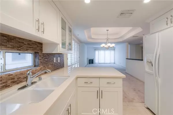 Studio City (los Angeles), CA 91604,4235 Mary Ellen Avenue