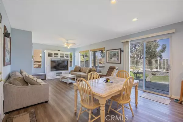 Valencia (santa Clarita), CA 91354,27950 Periwinkle Lane