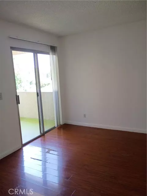 Tarzana (los Angeles), CA 91356,5644 Yolanda Avenue #3