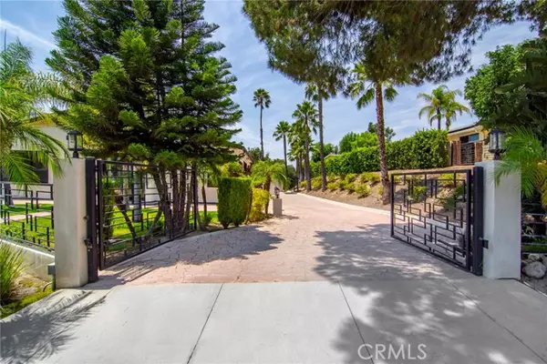 Granada Hills (los Angeles), CA 91344,16940 Knollwood Drive