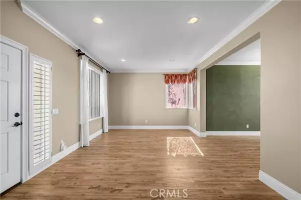 Saugus (santa Clarita), CA 91350,22607 White Wing Way