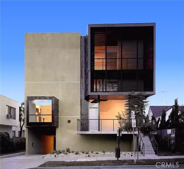 1011 N Orange Grove Avenue #5A, West Hollywood, CA 90046