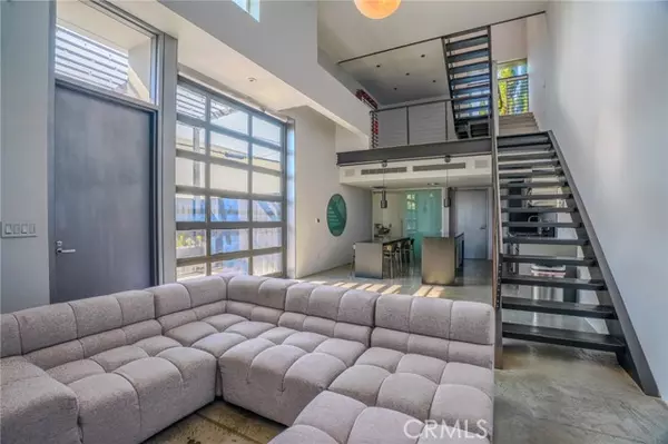 West Hollywood, CA 90046,1011 N Orange Grove Avenue #5A