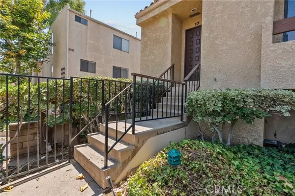 Reseda (los Angeles), CA 91335,18958 Sherman Way #17