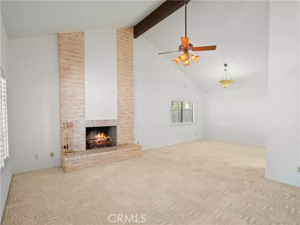 Newhall (santa Clarita), CA 91321,24540 Acorn Court