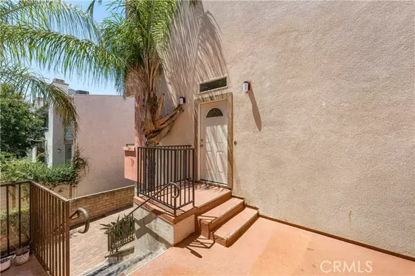 Chatsworth (los Angeles), CA 91311,10235 Independence Avenue #10