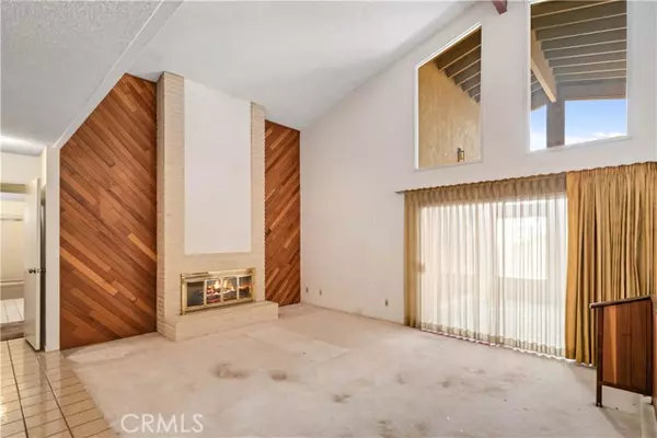 Lancaster, CA 93536,2653 End Court