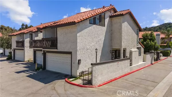 Newhall (santa Clarita), CA 91321,20931 Judah Lane #35