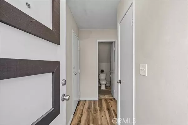 Newhall (santa Clarita), CA 91321,20931 Judah Lane #35