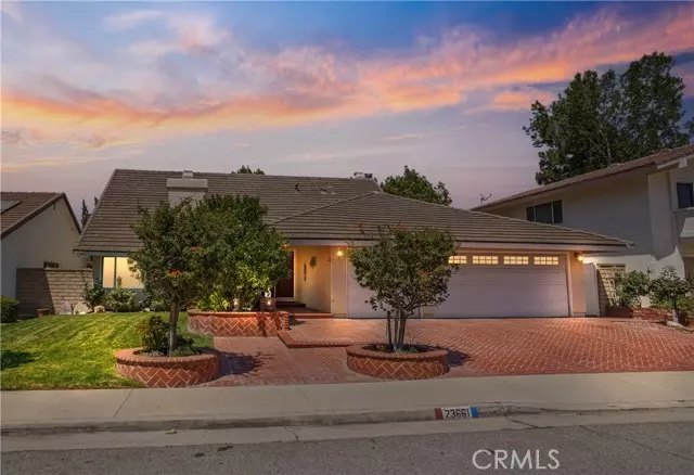 Valencia (santa Clarita), CA 91355,23661 Via Beguine