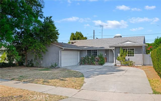 9021 Rubio Avenue, North Hills (los Angeles), CA 91343