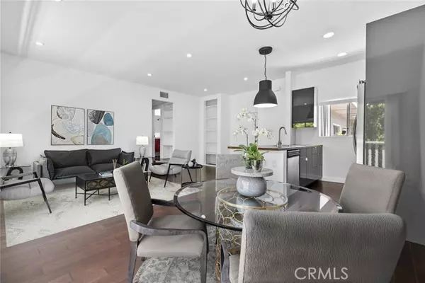 Sherman Oaks, CA 91423,4859 Coldwater Canyon Avenue #12A