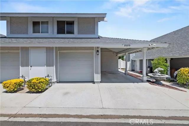 Newhall (santa Clarita), CA 91321,25273 Avenida Dorena