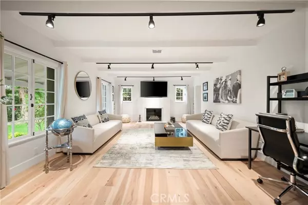 Studio City (los Angeles), CA 91602,11305 Valley Spring Lane