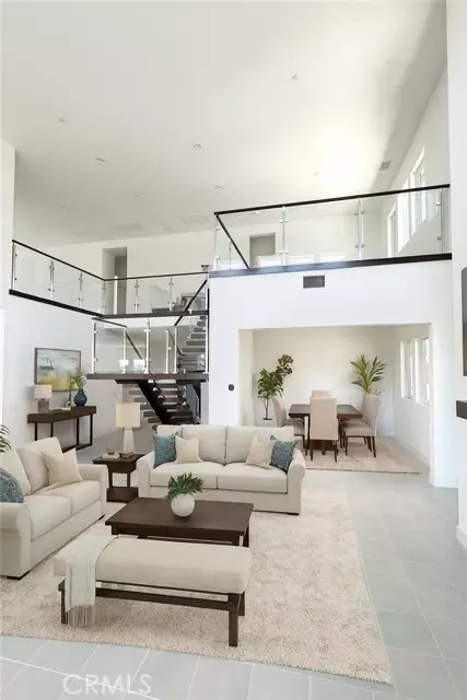 Chatsworth (los Angeles), CA 91311,20568 Edgewood Court