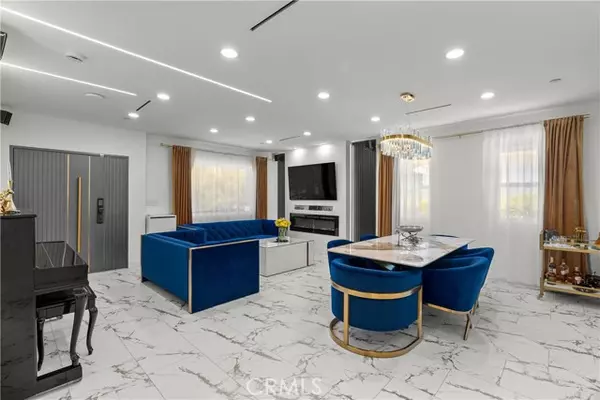 La Crescenta, CA 91214,3419 Montrose Avenue