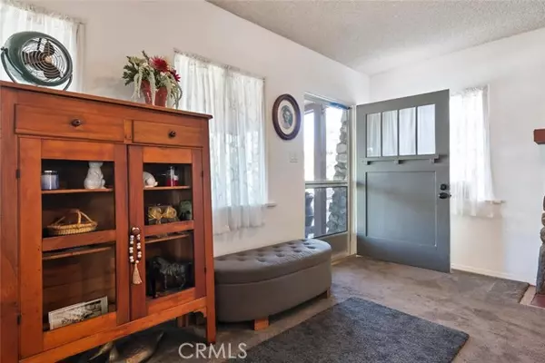 La Crescenta, CA 91214,3735 4th Avenue