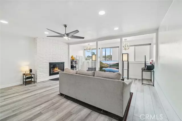 Oxnard, CA 93030,1349 Edgewood Way #49