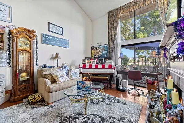 Valencia (santa Clarita), CA 91355,23216 Kimmore #46