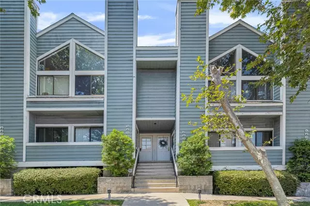 Tarzana (los Angeles), CA 91356,5835 Etiwanda Avenue