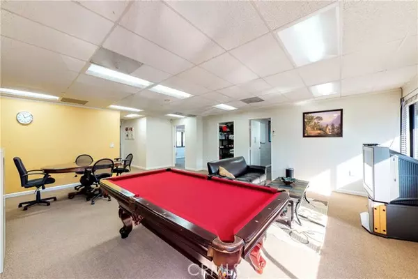 Panorama City (los Angeles), CA 91402,9051 Van Nuys Blvd