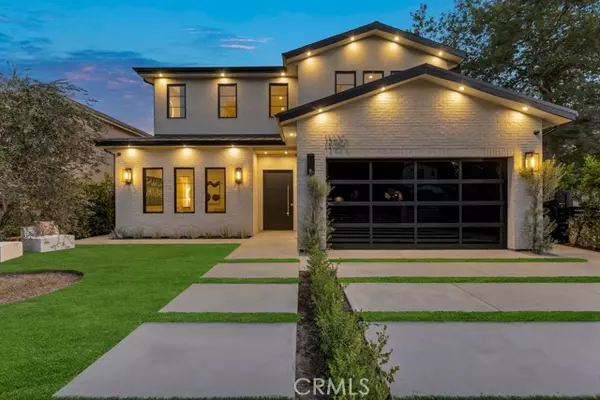 Studio City (los Angeles), CA 91604,13024 Bloomfield Street