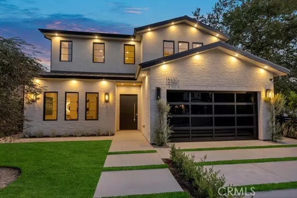 Studio City (los Angeles), CA 91604,13024 Bloomfield Street