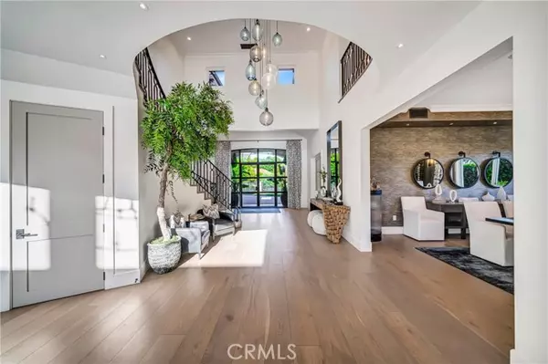 Calabasas, CA 91302,2037 Delphine Lane