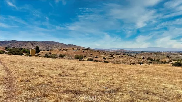 1 Small Rd., Palmdale, CA 93550