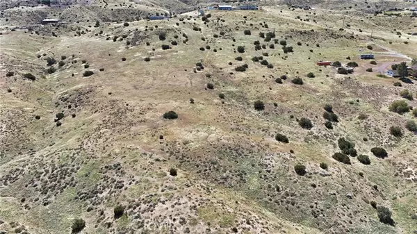 Palmdale, CA 93550,1 Small Rd.