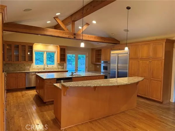 Encino (los Angeles), CA 91436,16248 Darcia Place