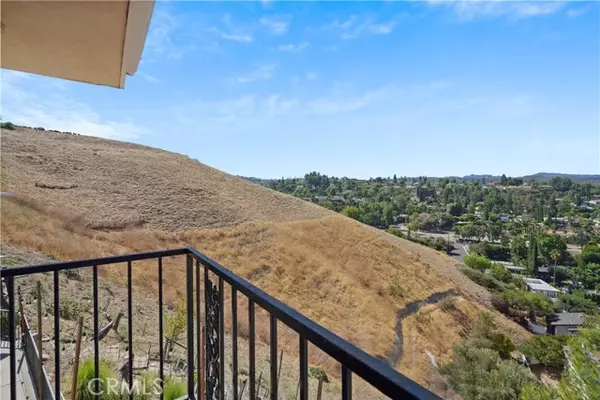 Woodland Hills (los Angeles), CA 91364,22628 Quinta Road