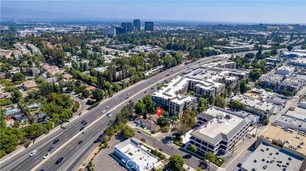 Woodland Hills (los Angeles), CA 91367,22151 Clarendon Street