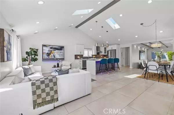 Encino (los Angeles), CA 91316,6017 Encino Avenue