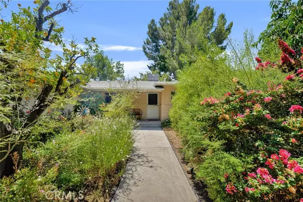 Chatsworth (los Angeles), CA 91311,21724 Chatsworth Street