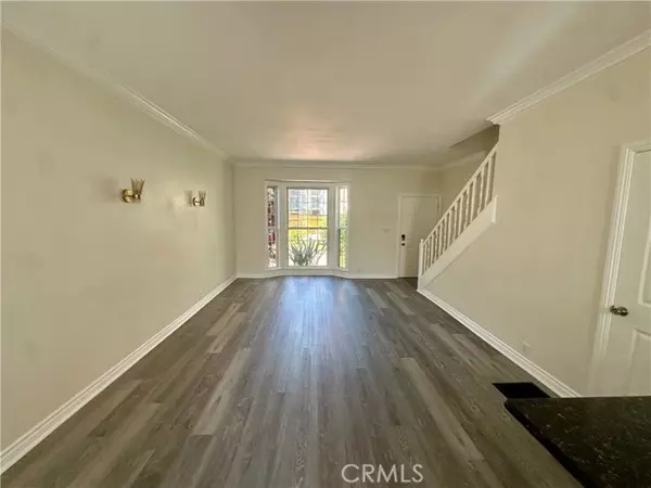 Los Angeles, CA 90028,1760 N Las Palmas Avenue