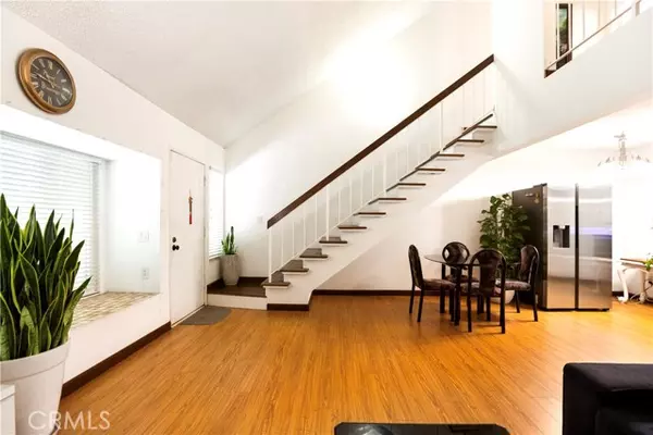 Winnetka (los Angeles), CA 91306,20139 Leadwell Street #5