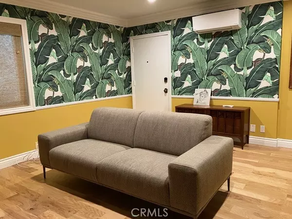 Studio City (los Angeles), CA 91602,11138 Aqua Vista Street #67