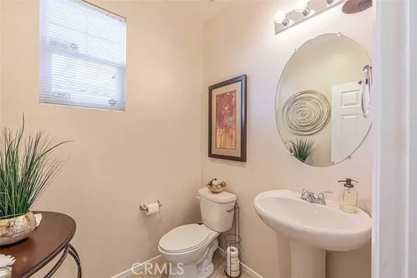 Palmdale, CA 93551,2534 Mapleleaf