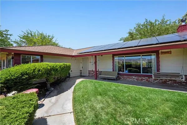 1515 W Avenue O12, Palmdale, CA 93551