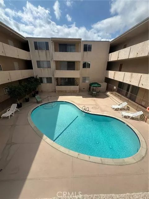 Encino (los Angeles), CA 91316,5429 Newcastle Avenue #206