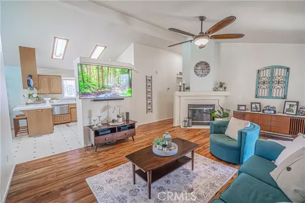 Canyon Country (santa Clarita), CA 91351,20164 Crestview Dr.