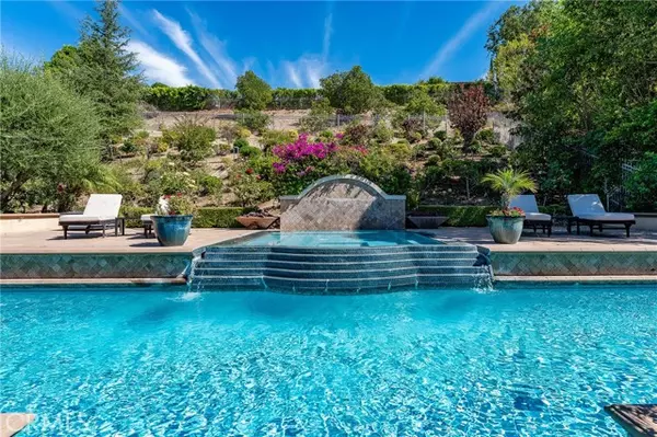 Calabasas, CA 91302,25210 Prado De Rosado