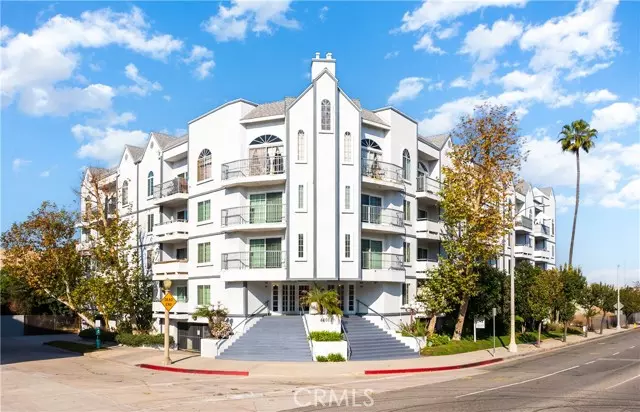 Sherman Oaks, CA 91403,4401 Sepulveda Boulevard #107