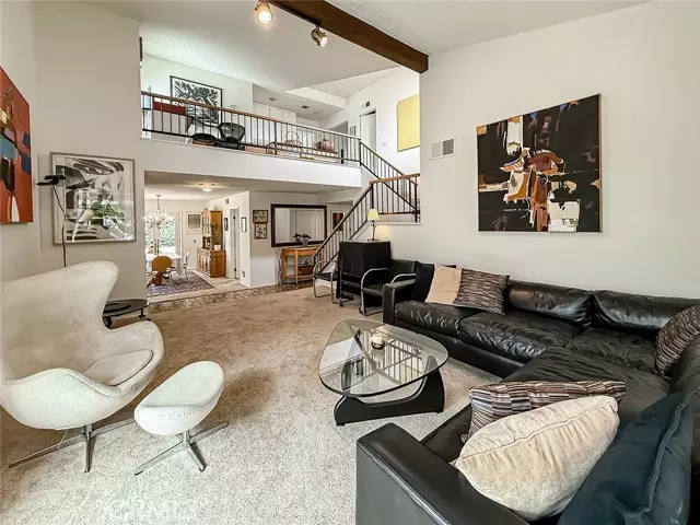 5021 Ambridge Drive, Calabasas, CA 91301