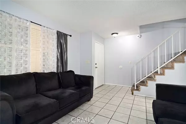 Sylmar (los Angeles), CA 91342,13475 Hubbard Street #31